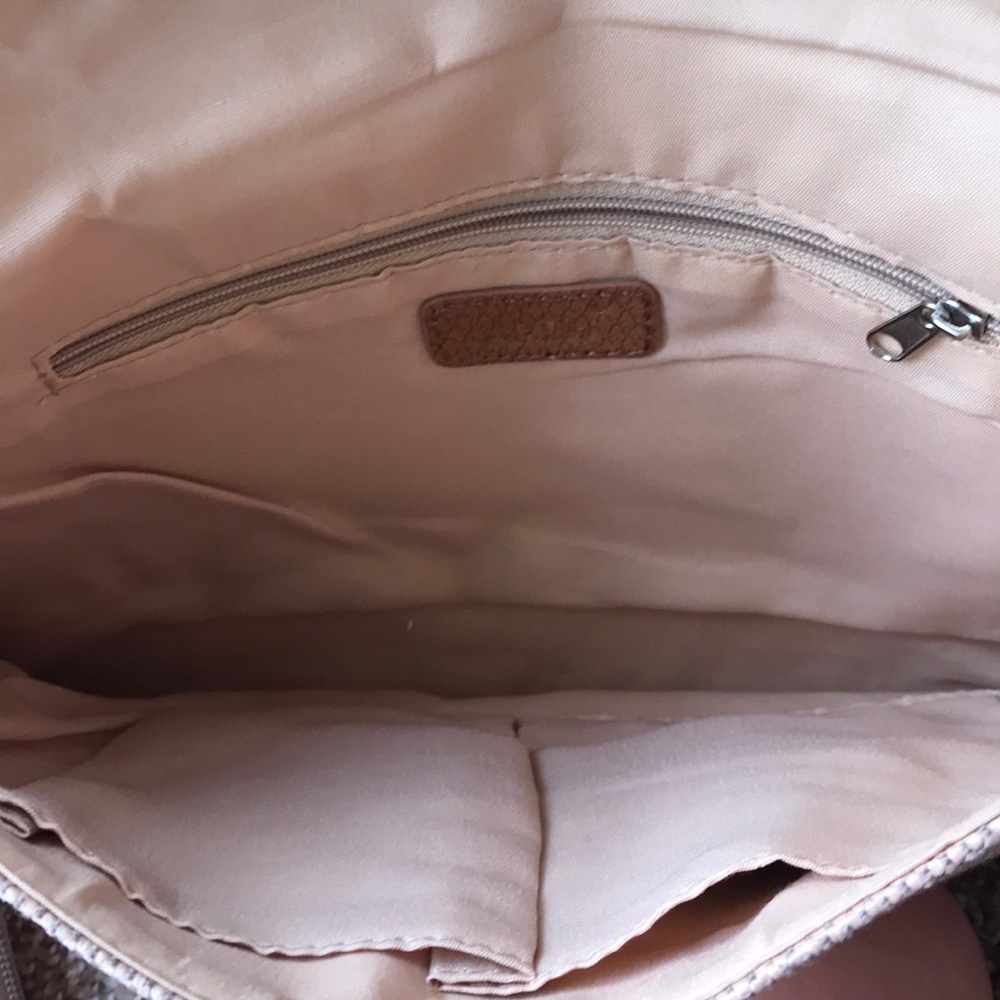 NWOT Apt 9 Purse - Picture 5 of 6